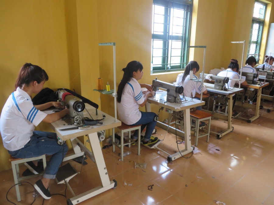 Học nghề may thời trang