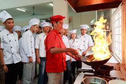 Kỹ thuật chế biến món ăn là gì?
