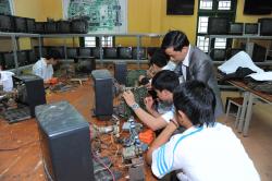 Những ưu điểm của lớp dạy sửa chữa điện tử tại trung tâm dạy nghề Thanh Xuân