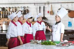 Lập Kế Hoạch Kinh Doanh Nhà Hàng Với 9 Bước Cực Chuẩn